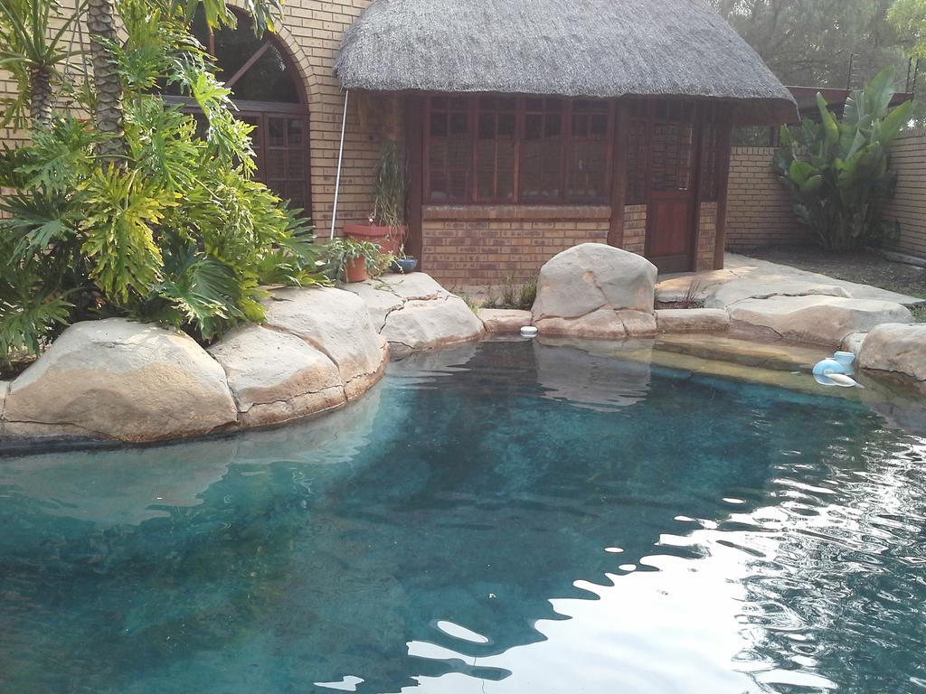 De Zevende Hemel Guesthouse เซคุนดา ภายนอก รูปภาพ
